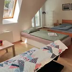 Oscar\'S Prague Apartment Near The Metro